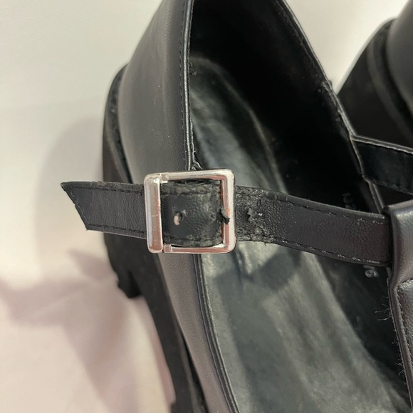 SOLD - Picture 2 of 6